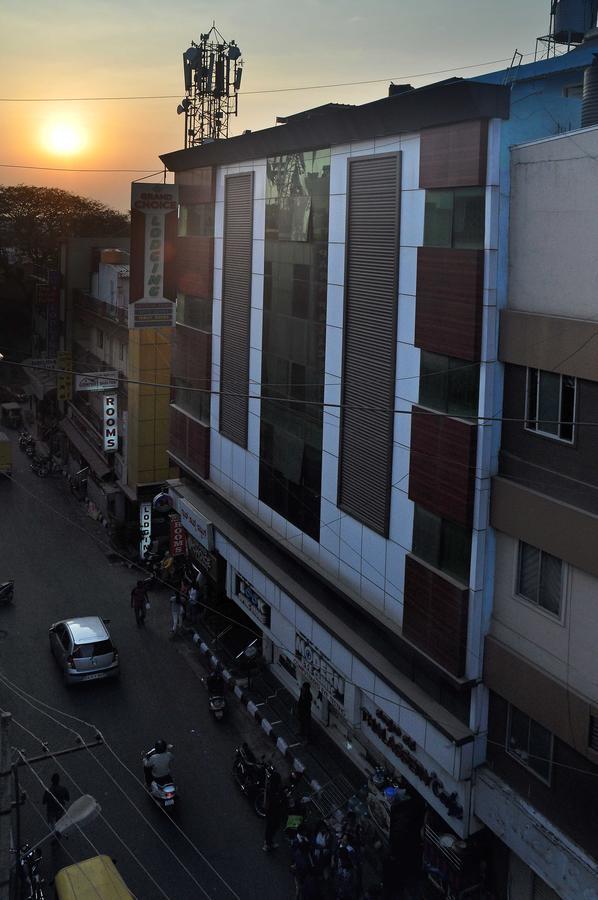 Hotel Grand Choice Bengalúr Pokoj fotografie