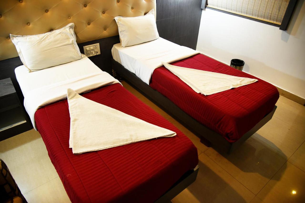 Hotel Grand Choice Bengalúr Pokoj fotografie